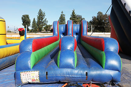 Inflatable Bungee race